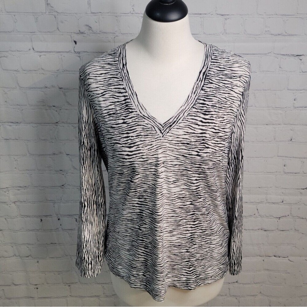 Monterey Club Zebra Print Golf Top size Med V-Neck Black & White